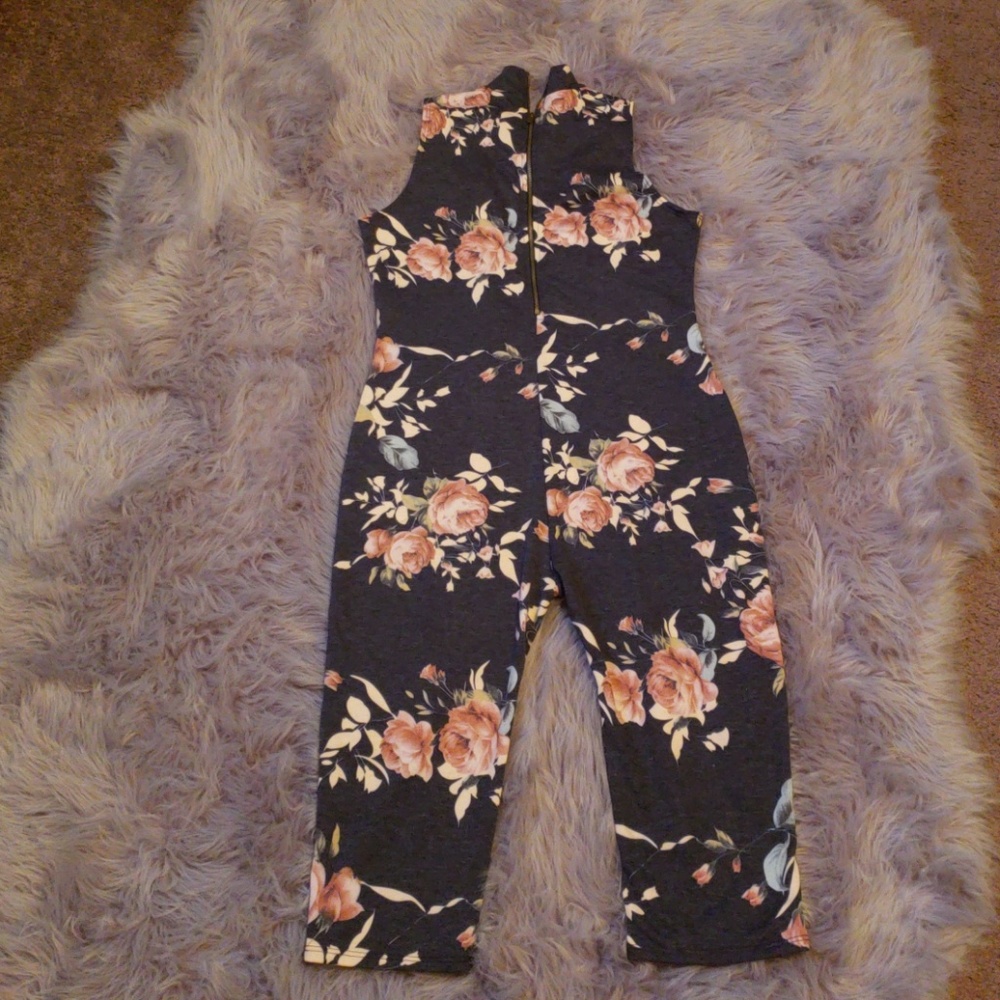 Romper - Picture 2 of 2